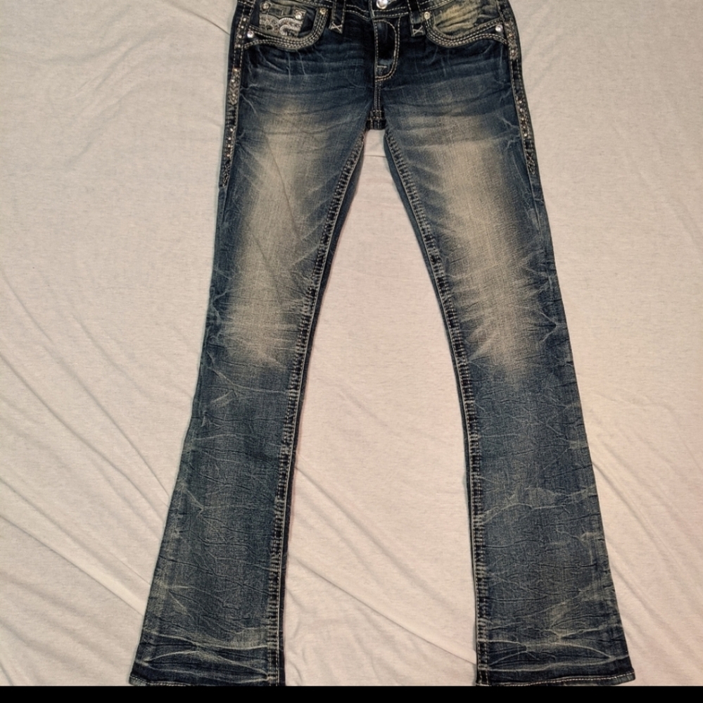 Rock Revival size 27
